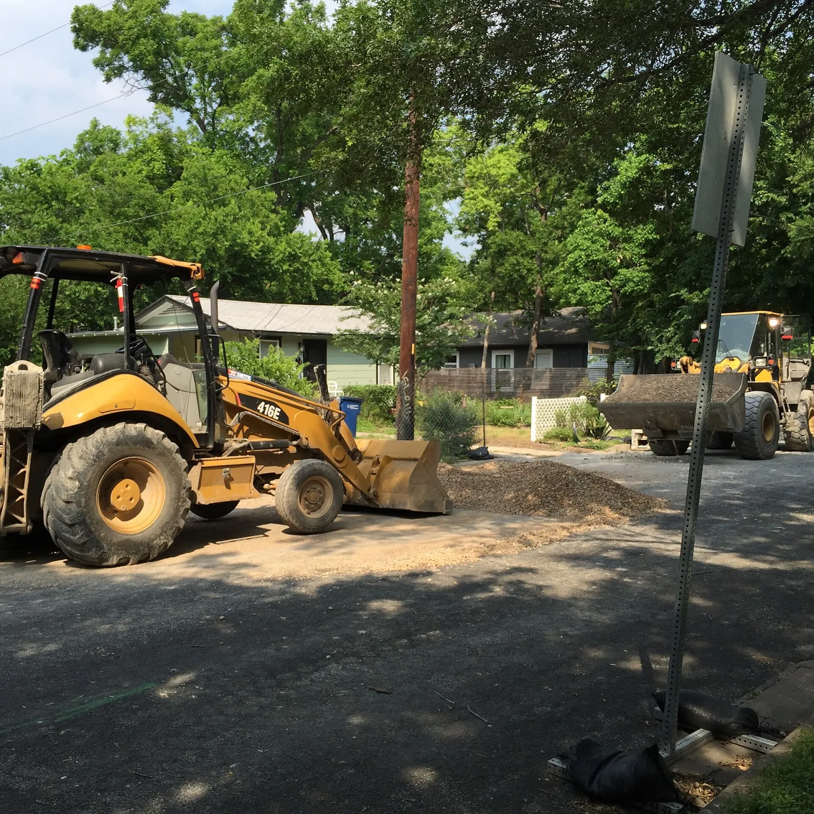 Thiết bị thi công nền đường