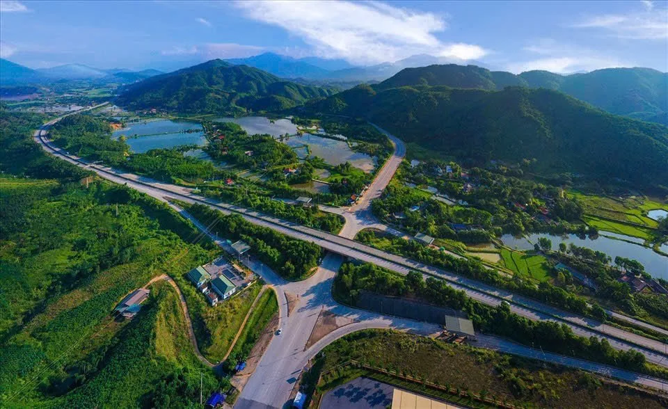 Cao tốc Nội Bài - Lào Cai mở rộng
